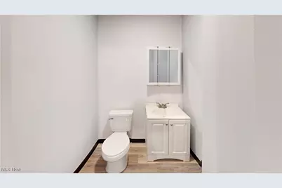 3273 S Jasmine Avenue, Akron, OH 44319 - Photo 19