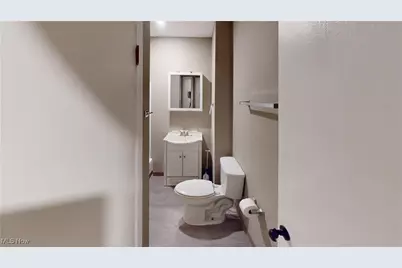 3273 S Jasmine Avenue, Akron, OH 44319 - Photo 17