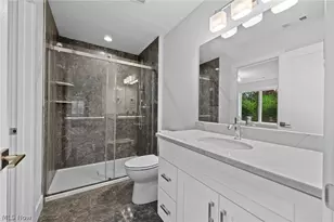 26117 N Woodland Rd, Beachwood, OH 44122 - Photo 35