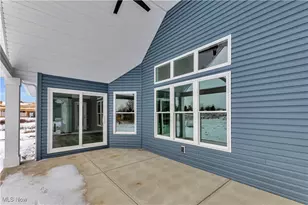 7662 Springfield Dr, Valley City, OH 44280 - Photo 5