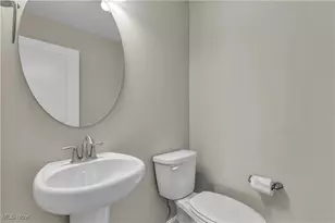 7662 Springfield Dr, Valley City, OH 44280 - Photo 21