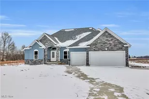 7662 Springfield Dr, Valley City, OH 44280 - Photo 3