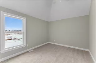 7662 Springfield Dr, Valley City, OH 44280 - Photo 29