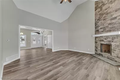 7662 Springfield Drive, Valley City, OH 44280 - Photo 9