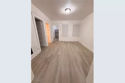 10512 Greenlawn Avenue, Loveland, OH 44108 - Photo 5