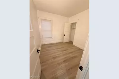 10512 Greenlawn Avenue, Loveland, OH 44108 - Photo 7