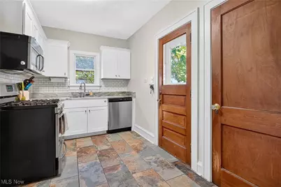 2263 Warren Road, Oakwood, OH 44107 - Photo 11