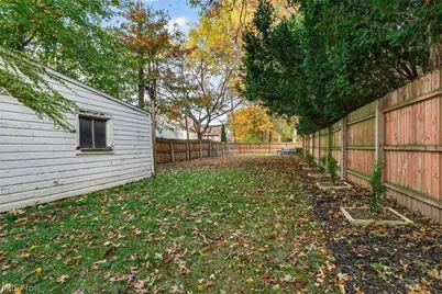 2263 Warren Road, Oakwood, OH 44107 - Photo 35