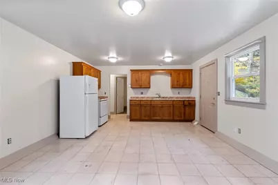 346 E Bowman Street, Wooster, OH 44691 - Photo 13