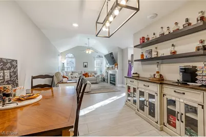 8050 Harbor Creek Drive #2401, Mentor on the Lake, OH 44060 - Photo 7