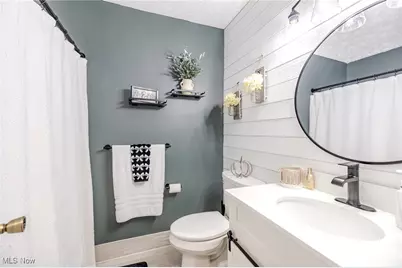 8050 Harbor Creek Drive #2401, Mentor on the Lake, OH 44060 - Photo 13