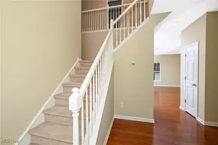 3784 Firethorn Drive, Aurora, OH 44202 - Photo 3