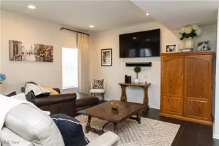 1362 Maple Grove Ln, Uniontown, OH 44685 - Photo 7