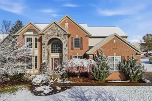 461 Wilson Ct, Sagamore Hills, OH 44067 - Photo 1