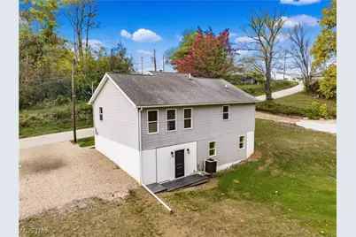 2425 S Pleasant Grove Road, Zanesville, OH 43701 - Photo 19