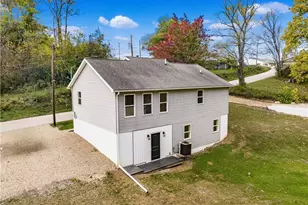 2425 S Pleasant Grove Rd, Zanesville, OH 43701 - Photo 19