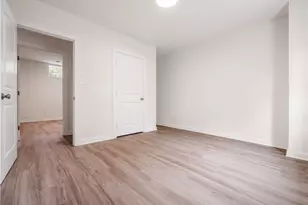 2425 S Pleasant Grove Rd, Zanesville, OH 43701 - Photo 9