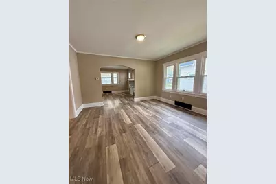 1017 Stadelman Avenue, Akron, OH 44320 - Photo 3