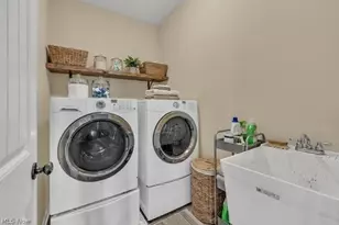 1482 Barrymore Ln, Wadsworth, OH 44281 - Photo 13