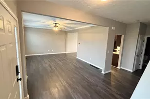 1482 Barrymore Ln, Wadsworth, OH 44281 - Photo 3