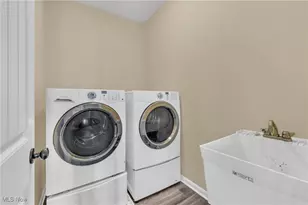 1482 Barrymore Ln, Wadsworth, OH 44281 - Photo 11