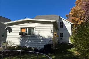 378 W 35th St, Ashtabula, OH 44004 - Photo 5