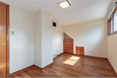 306 E 323rd Street, Willowick, OH 44095 - Photo 17