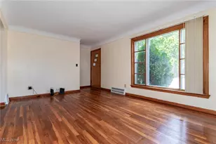 306 E 323rd St, Willowick, OH 44095 - Photo 5