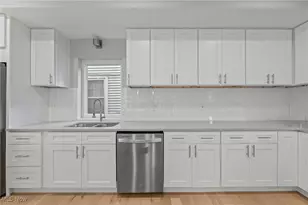 1961 W 47th St, Loveland, OH 44102 - Photo 23