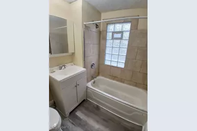 103 E Boston Avenue, Youngstown, OH 44507 - Photo 13