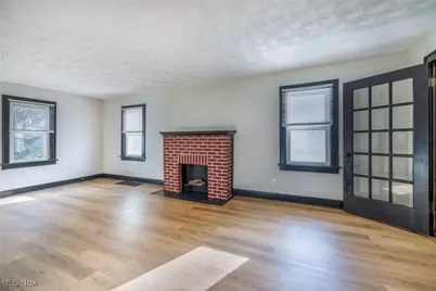 849 Glenn Street, Akron, OH 44320 - Photo 3