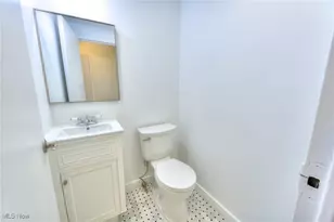 2 Bratenahl Pl, Bratenahl, OH 44108 - Photo 25