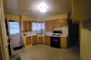 2219 Rowland Ave NE, Canton, OH 44714 - Photo 3