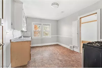 15709 Halliday Avenue, Loveland, OH 44110 - Photo 11