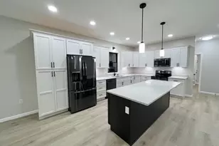 936 Miller Ave SW, Sugarcreek, OH 44681 - Photo 5