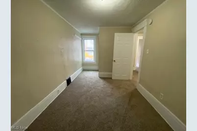 459 Wooster Road N, Barberton, OH 44203 - Photo 7