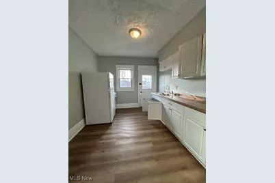 459 Wooster Road N, Barberton, OH 44203 - Photo 9