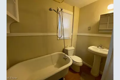 459 Wooster Road N, Barberton, OH 44203 - Photo 5