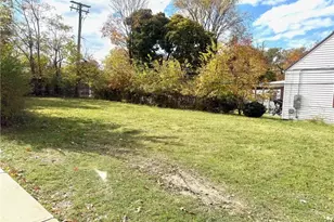 935 Ravine Dr, Cleveland Heights, OH 44112 - Photo 7