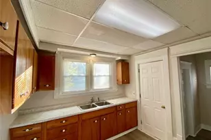 581 Schiller Ave, Akron, OH 44310 - Photo 7