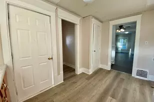 581 Schiller Ave, Akron, OH 44310 - Photo 5