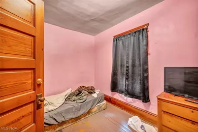 987 E 78th Street, Loveland, OH 44103 - Photo 17