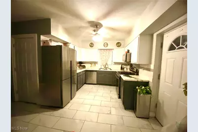 1040 E 177th Street, Loveland, OH 44119 - Photo 5