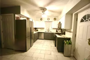 1040 E 177th St, Loveland, OH 44119 - Photo 5