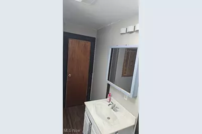 1070 Central Avenue, Bellaire, OH 43906 - Photo 23