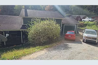 1070 Central Avenue, Bellaire, OH 43906 - Photo 1