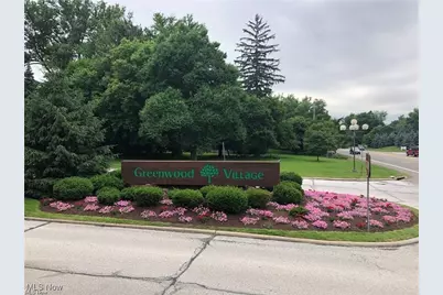 796 Pipes Court #1604, Sagamore Hills, OH 44067 - Photo 25