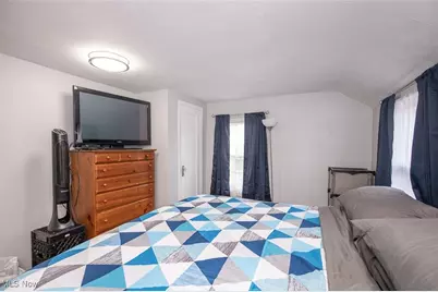 242 Monroe Avenue, Cuyahoga Falls, OH 44221 - Photo 21