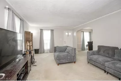 242 Monroe Avenue, Cuyahoga Falls, OH 44221 - Photo 3