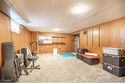 242 Monroe Avenue, Cuyahoga Falls, OH 44221 - Photo 25